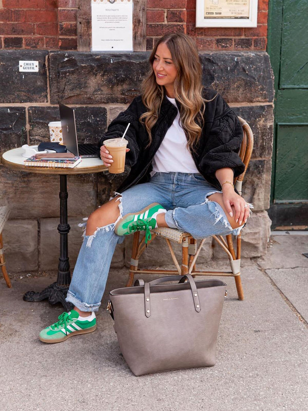 GO-GETTER TOTE dark grey