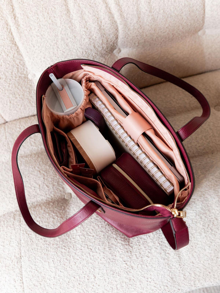 GO-GETTER TOTE berry