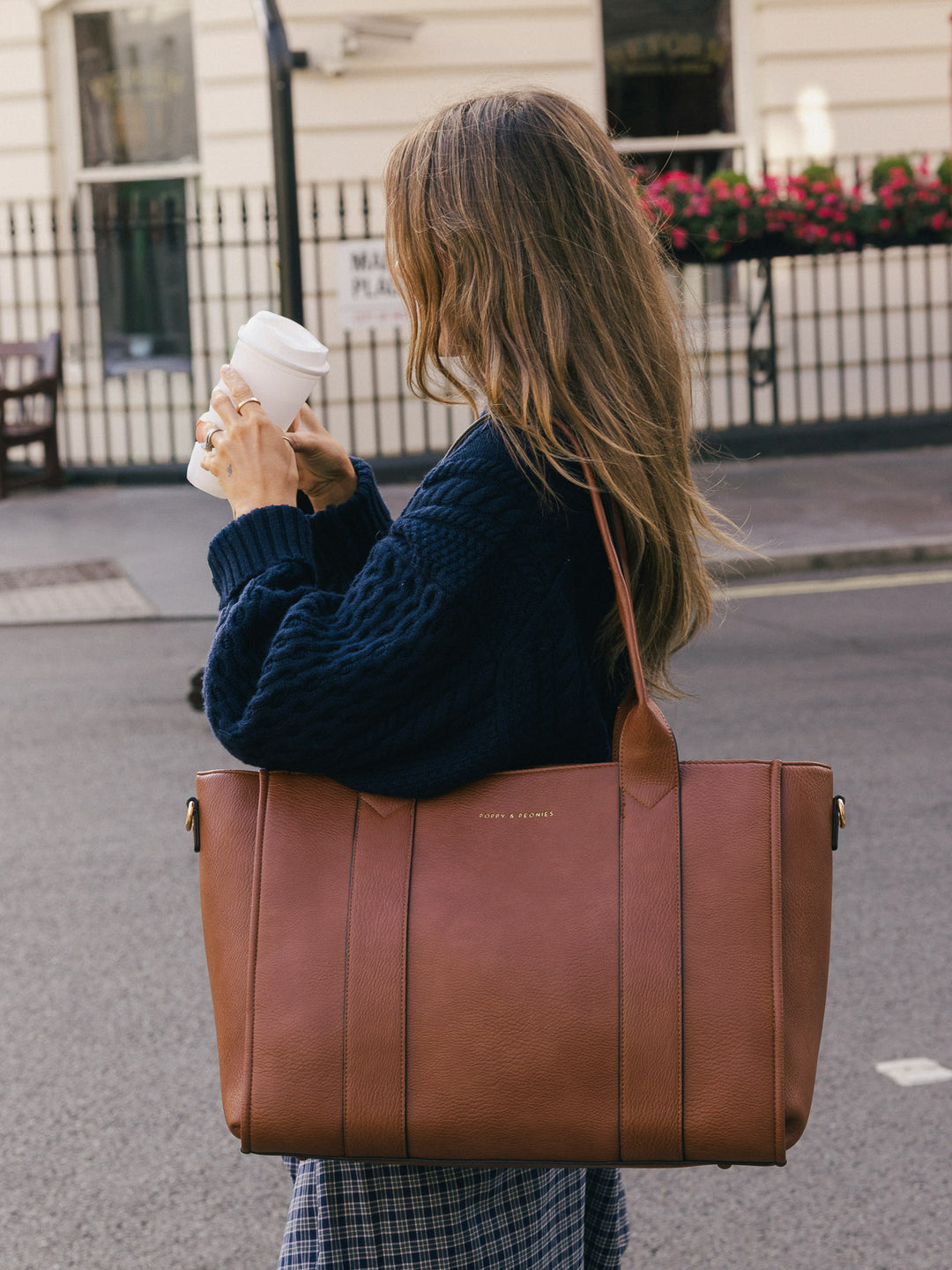 Multitasker Chestnut