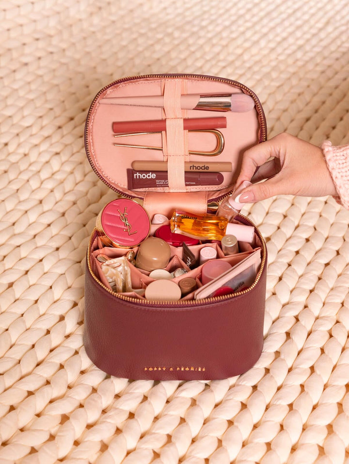 The Vanity Case Berry