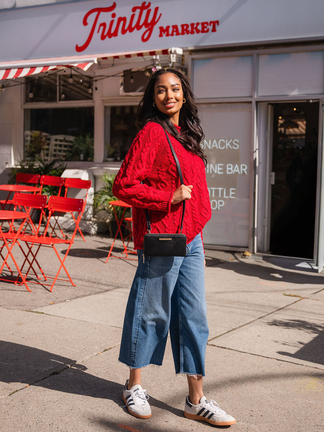 ESSENTIAL WALLET black