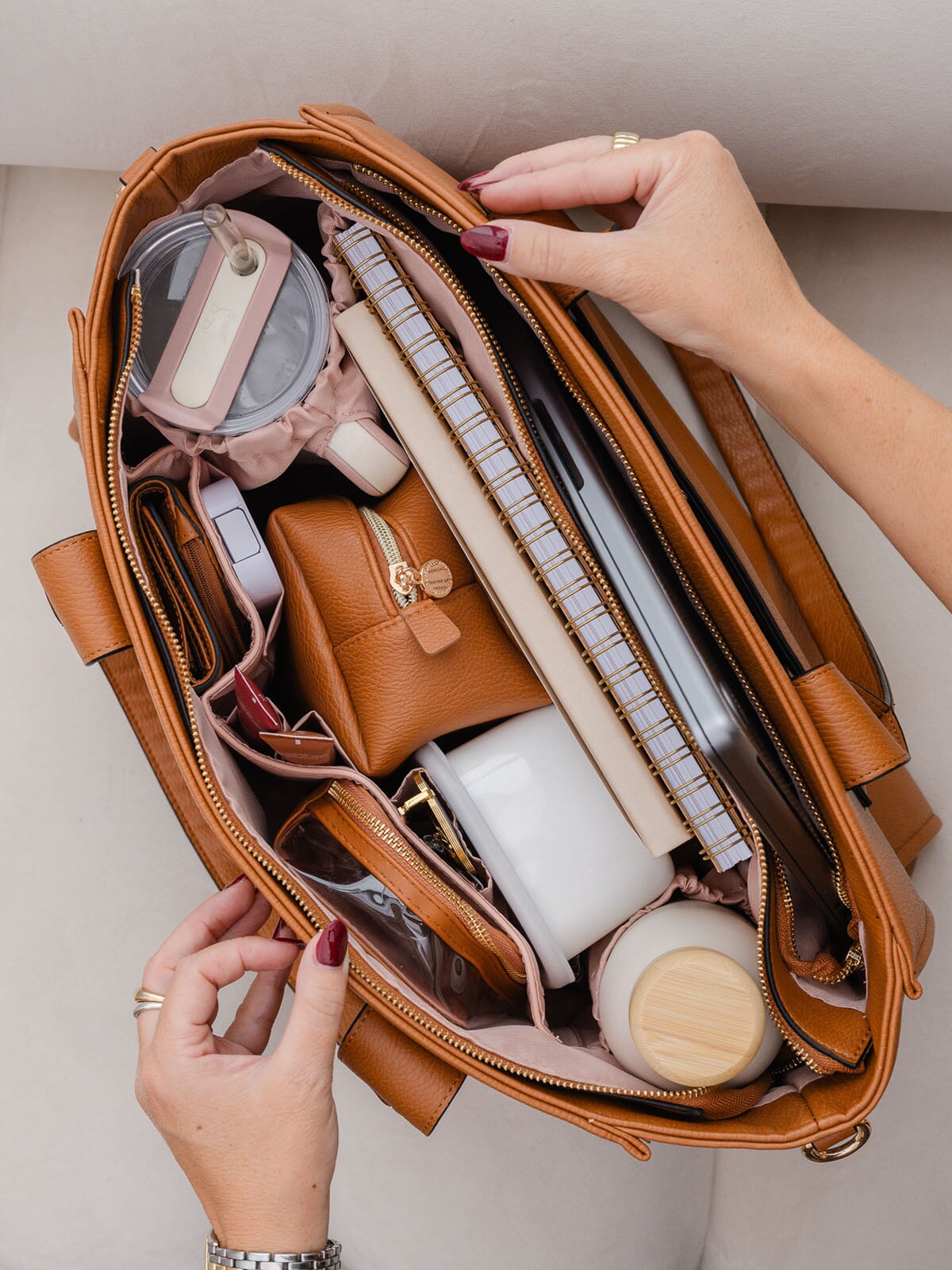 Multitasker Bag Cognac | Poppy and Peonies – www.poppyandpeonies