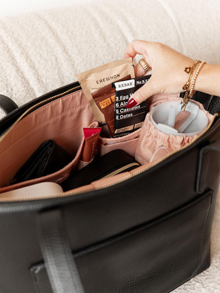 GO-GETTER TOTE black