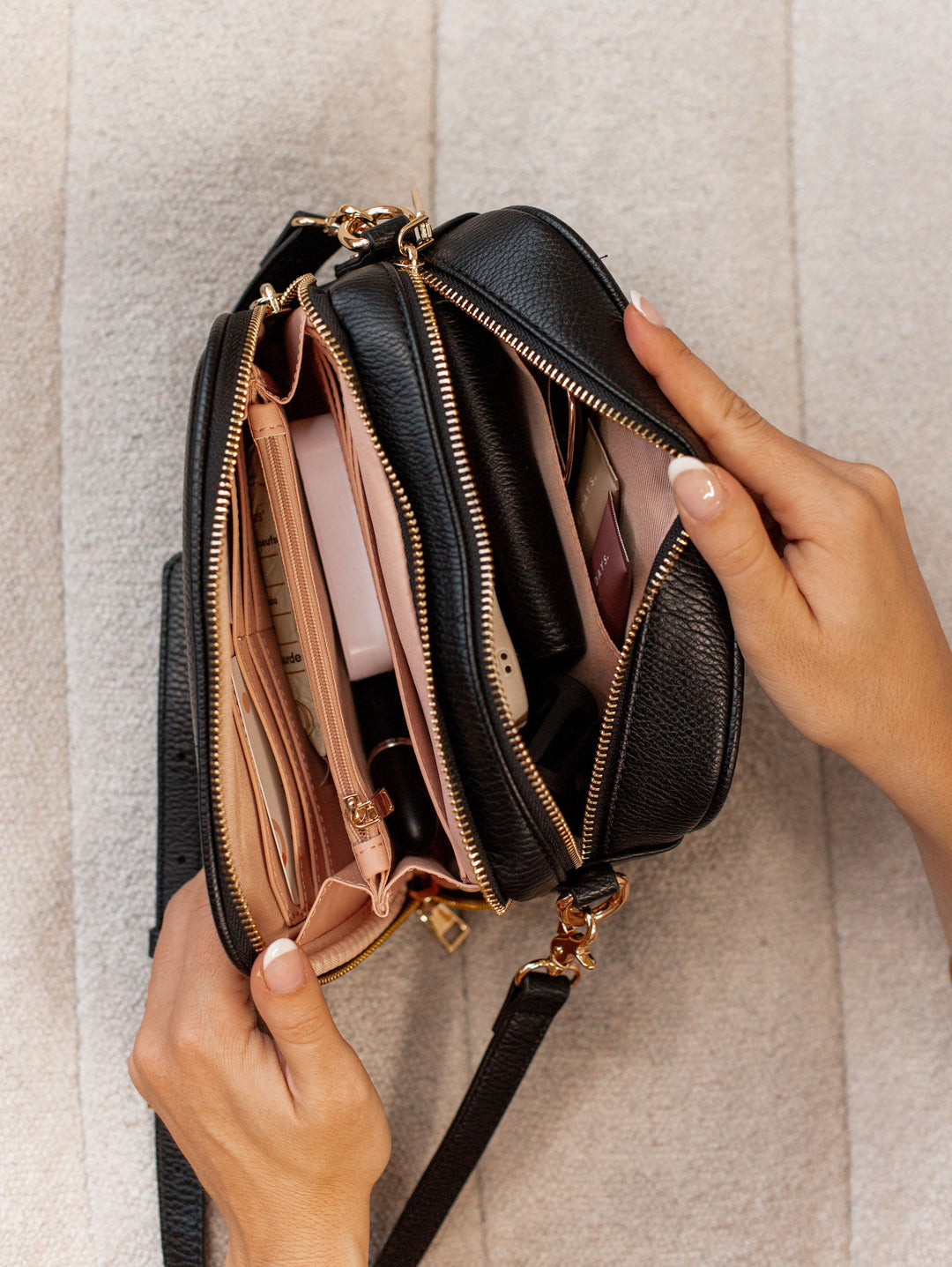 24/7 Crossbody Black Poppy and Peonies – - Main Image