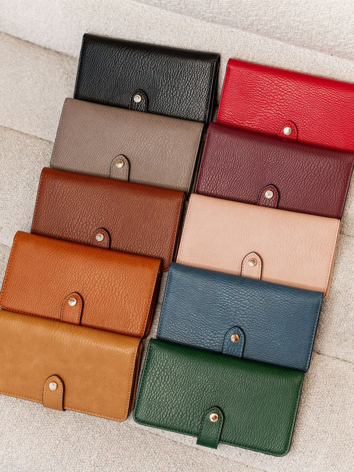 Go Anywhere Wallet Berry