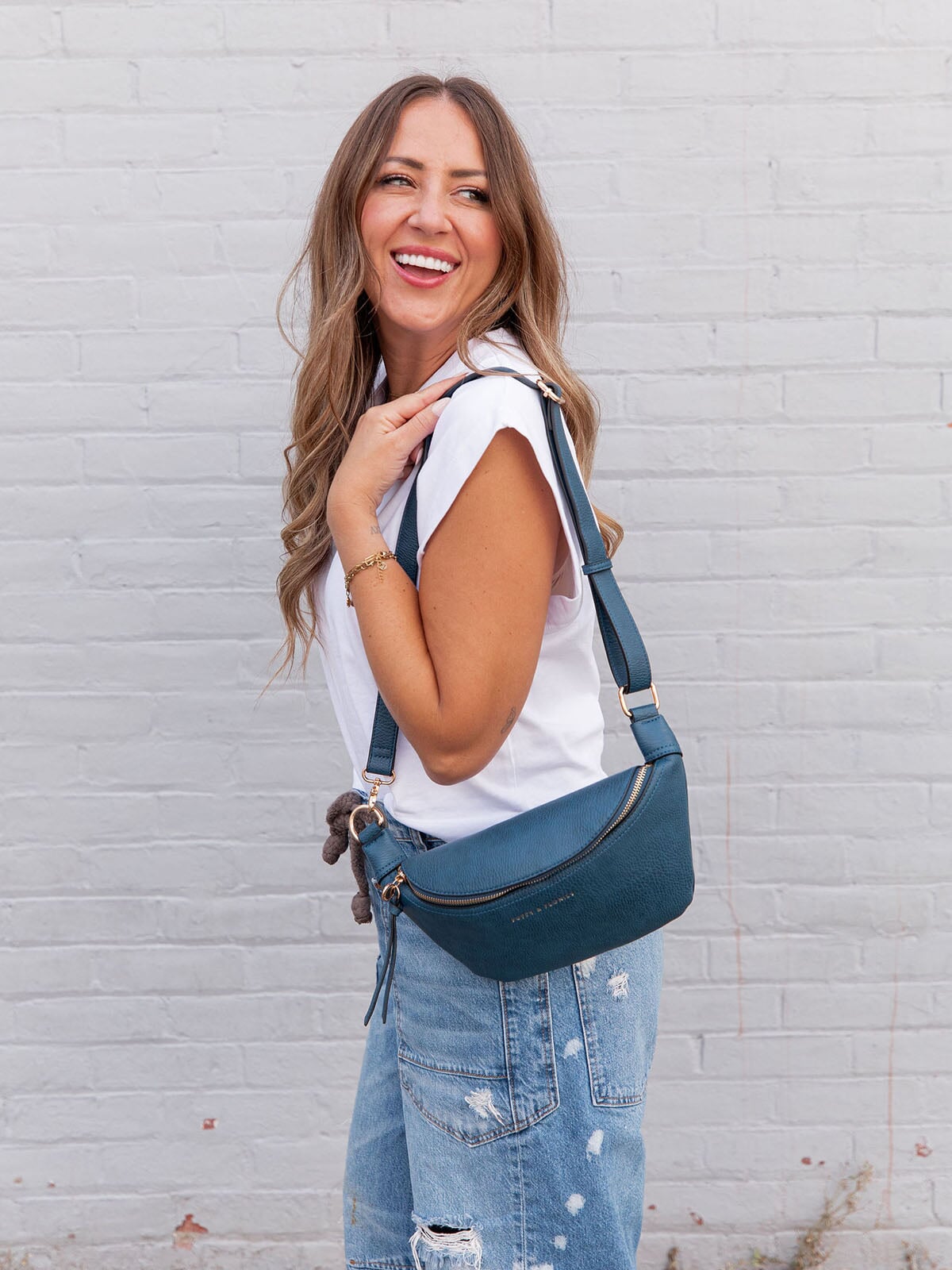 RIIZE ウォンビン SUNLOVE POPUP Mail bag navy RIZE Wonbin Pop-Up SUNLOVE Bag