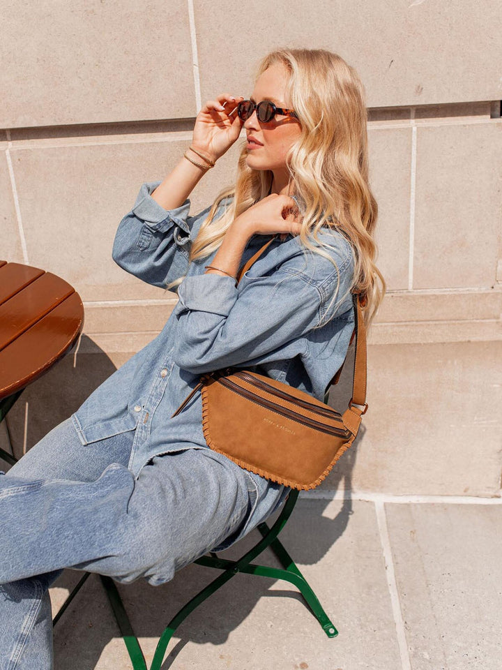 The Desert Crossbody Cognac