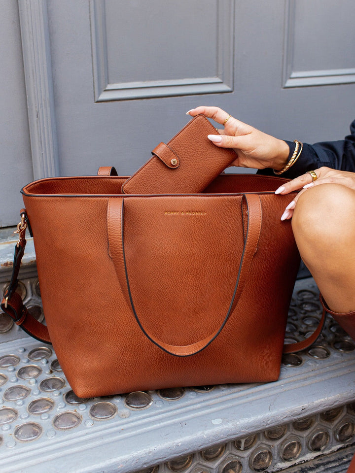 Go Anywhere Wallet Chestnut