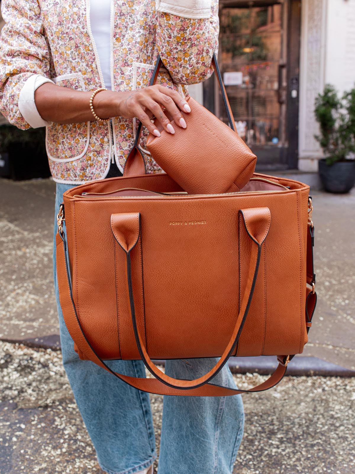 Multitasker Bag Cognac | Poppy and Peonies – www.poppyandpeonies-us.com