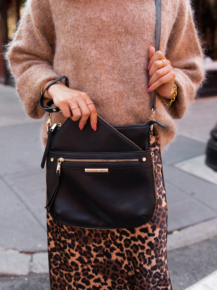 the EVERYDAY CROSSBODY black