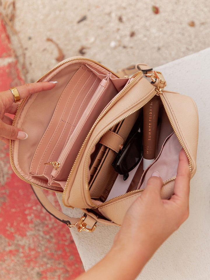 24/7 Crossbody Sand