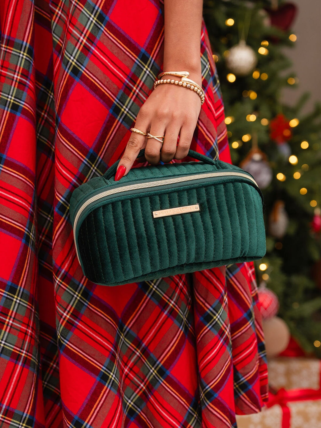 Open and Glow Cosmetic Green Velvet