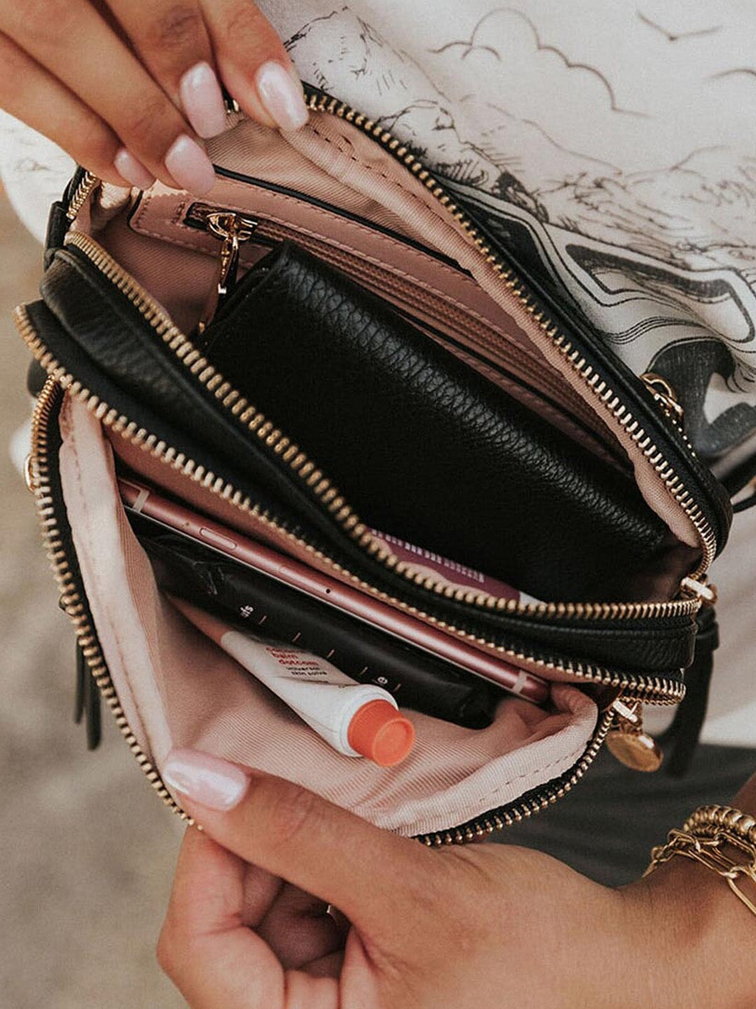 On The Run belt bag vegan leather black