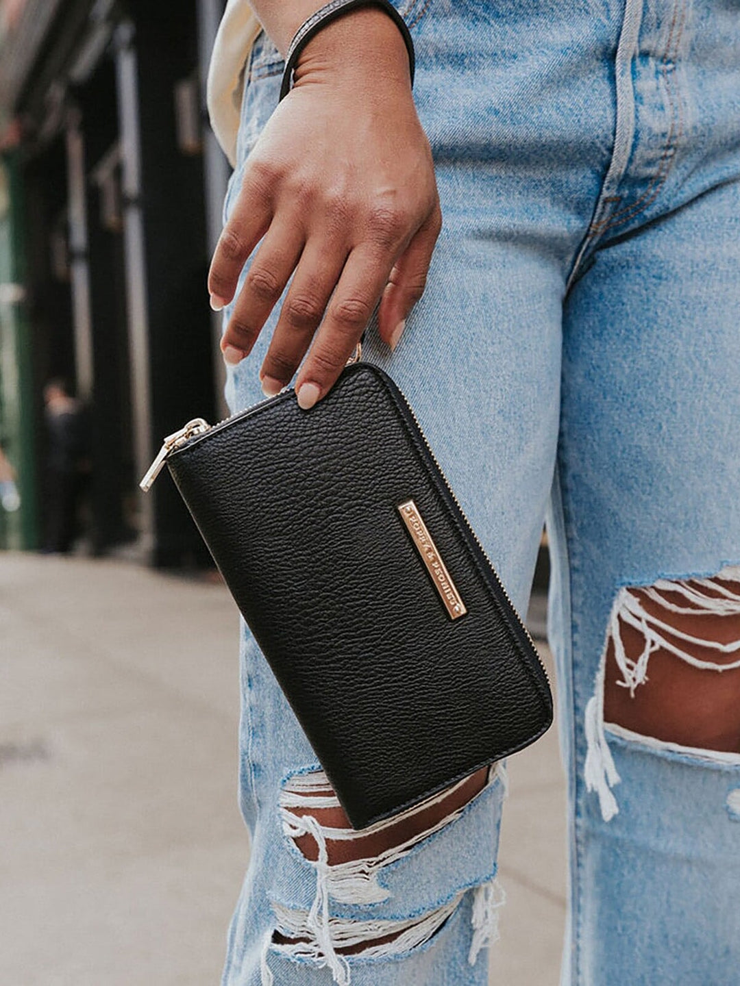 ESSENTIAL WALLET black