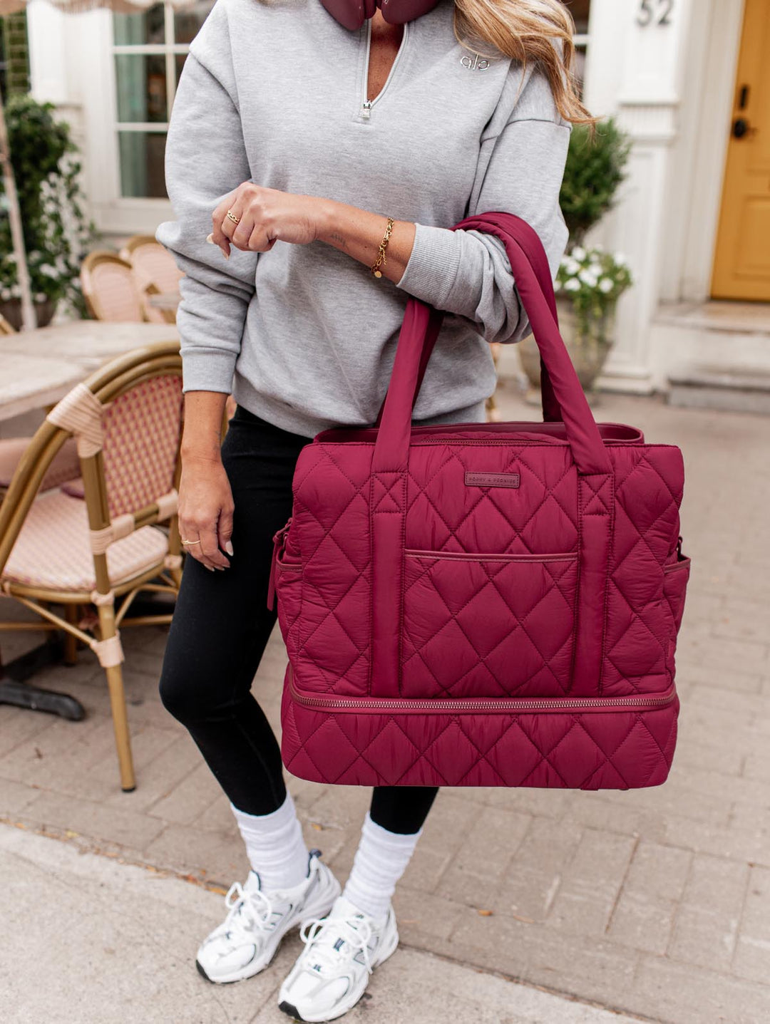 VOYAGER quilted berry