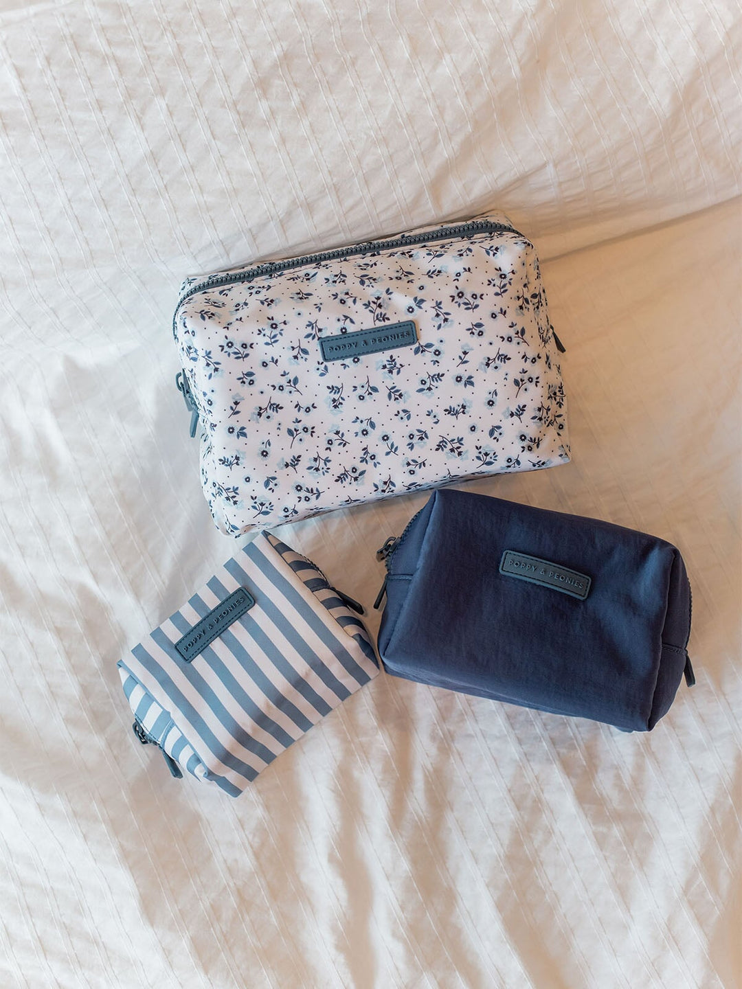 Cosmetic Trio Blue Floral
