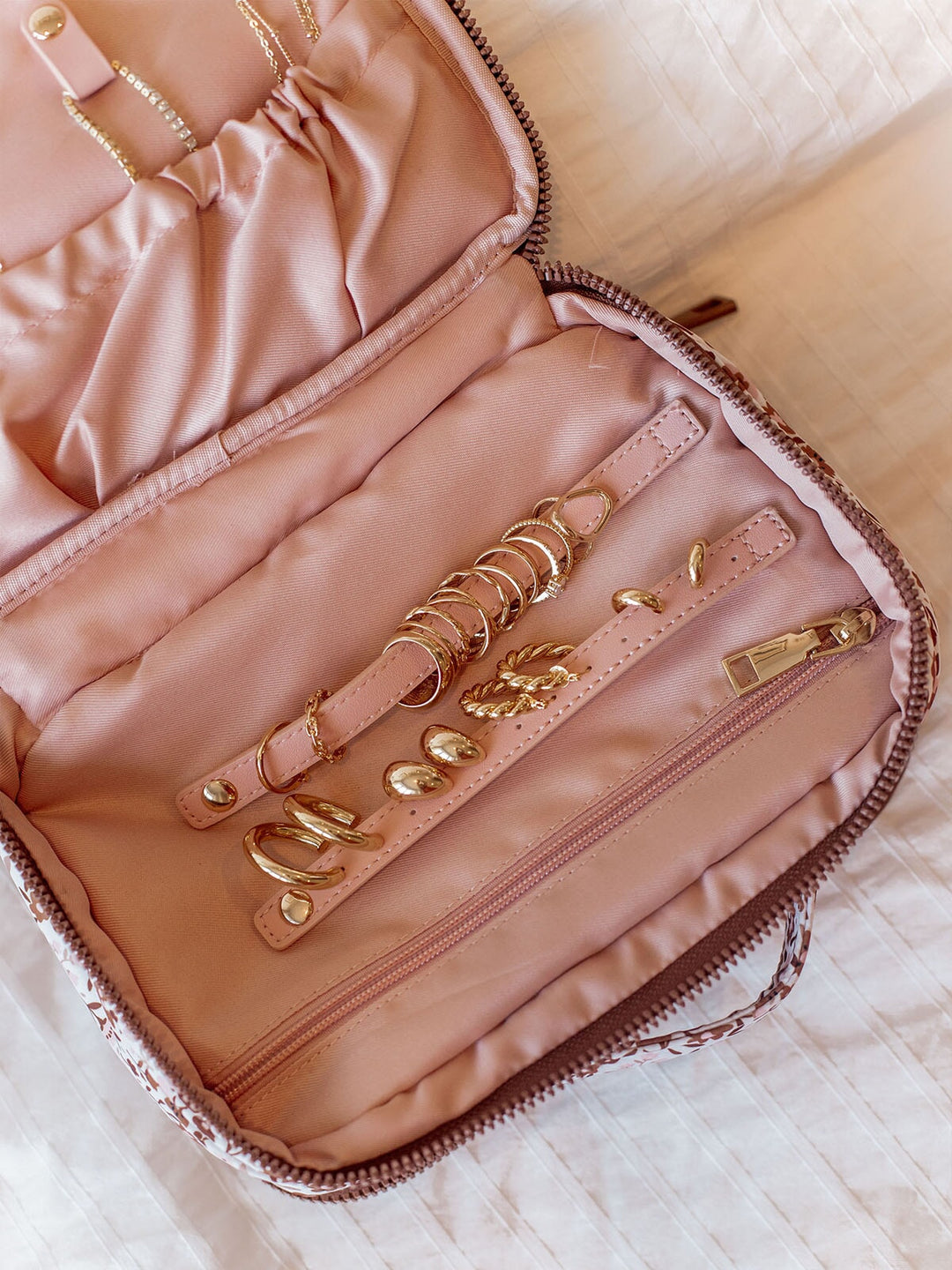 Companion Cosmetic Fall Brown Floral