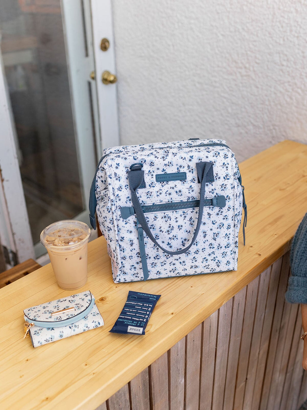 The Lunch Bag Blue Floral
