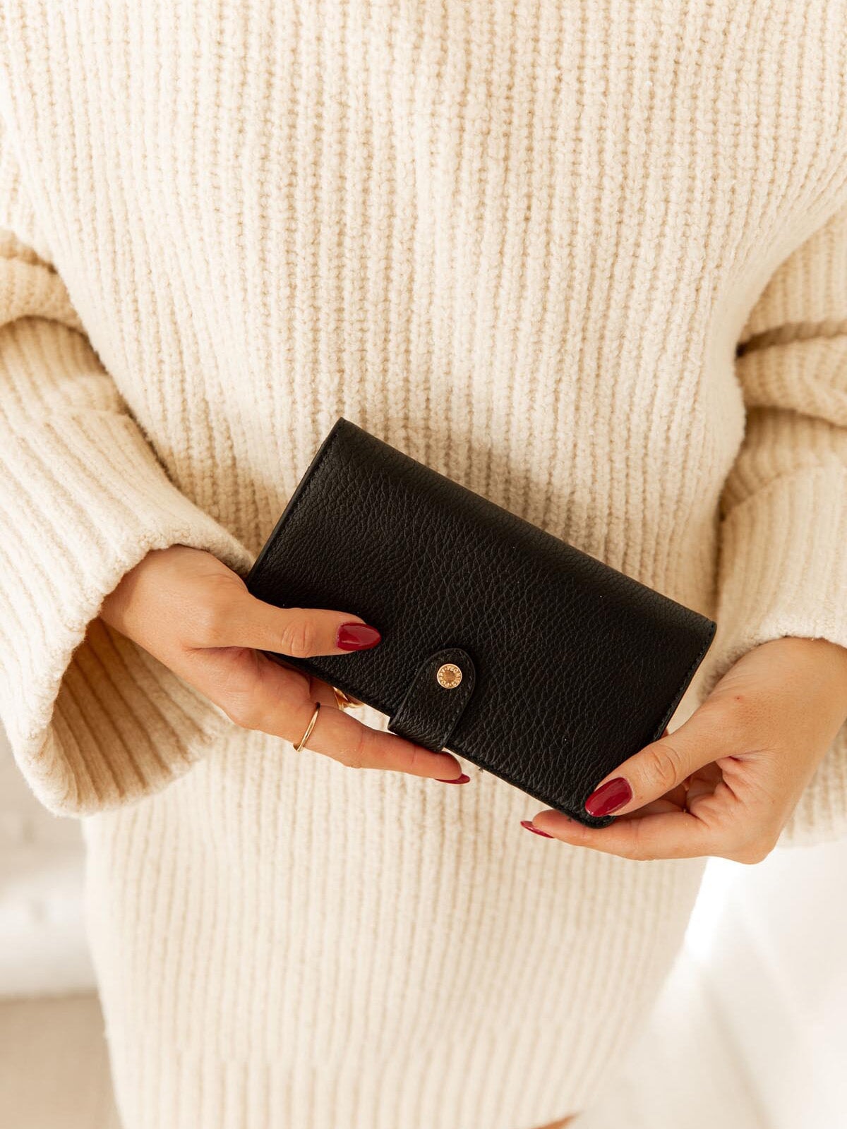 Go Anywhere Wallet Black – www.poppyandpeonies-us.com