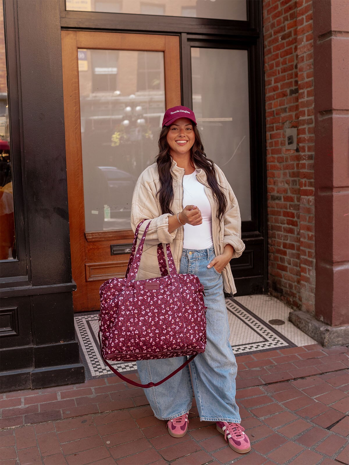 The Pack Up Duffle Berry Floral | Poppy and Peonies – www