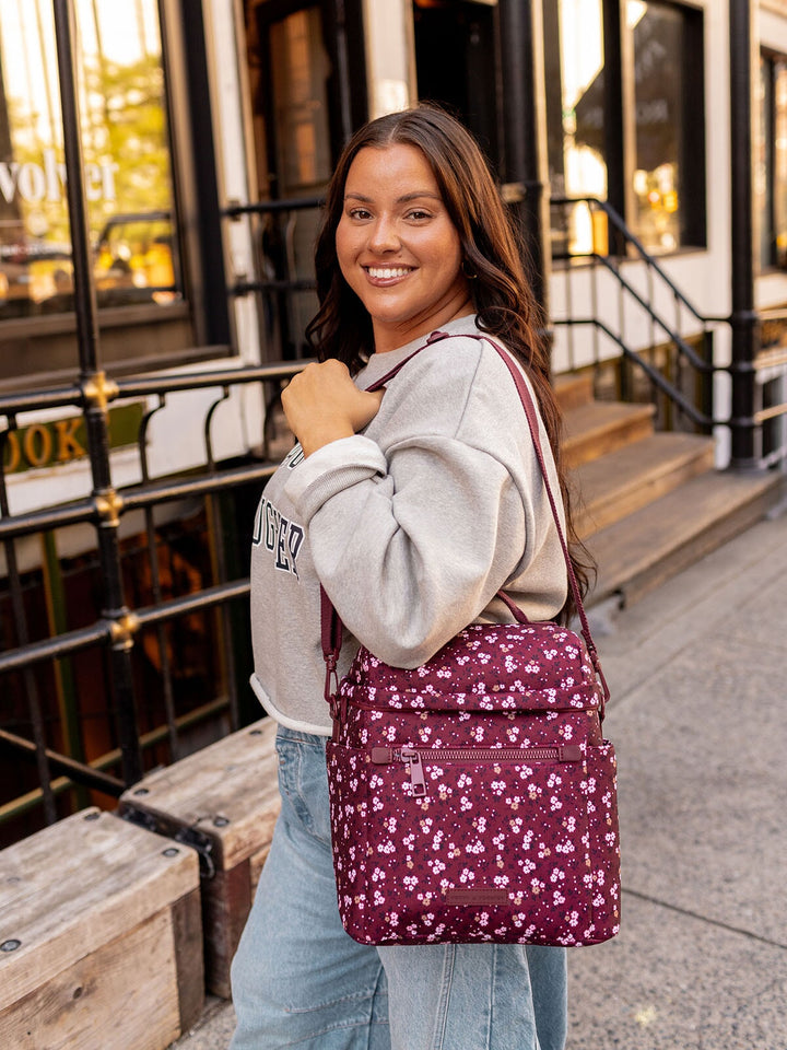 The Go-To Lunch Bag Berry Floral