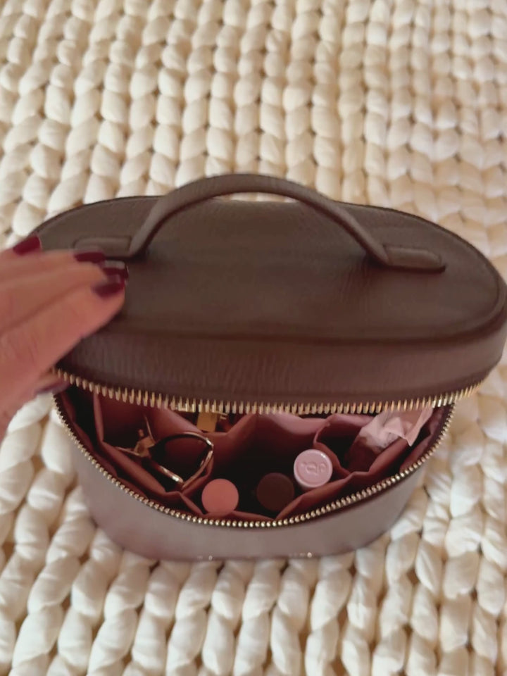 The Vanity Case Espressso